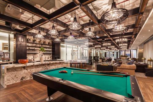 Free Zone And Mainland | Ultra Luxury Office