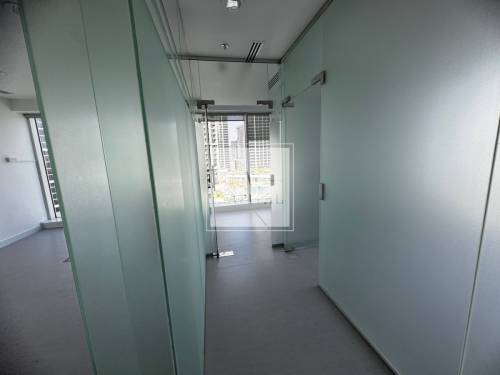 FITTED | CANAL VIEW | BUSINESS BAY | Mid Floor