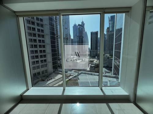 FITTED | CANAL VIEW | BUSINESS BAY | Mid Floor
