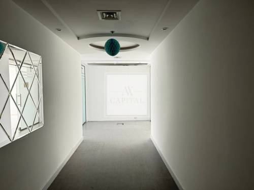 FITTED | CANAL VIEW | BUSINESS BAY | Mid Floor