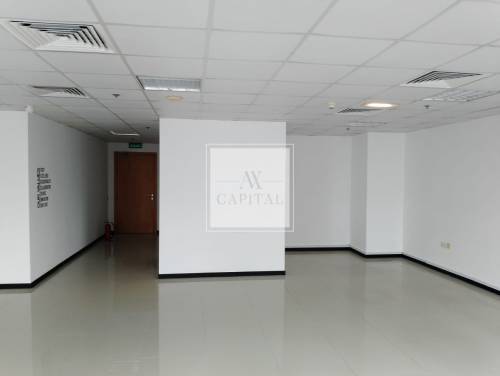 CANAL VIEW | BRIGHT WINDOWS | LESS TRAFFIC AREA