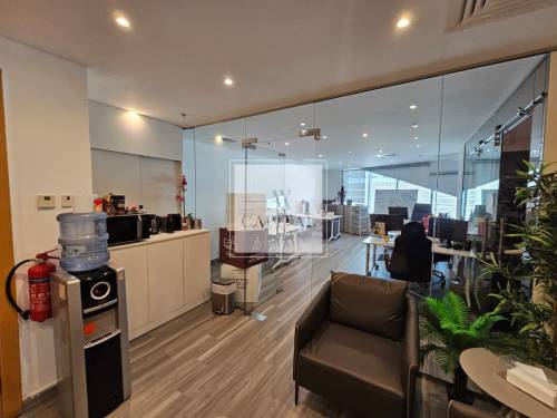 FURNISHED | LESS TRAFFIC AREA| WR & PANTRY INSIDE