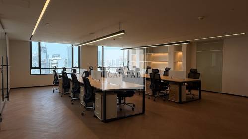 Prime Location | Fully Fitted | JVC