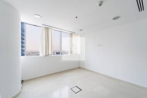 High Floor | Fully Fitted | Prime Location