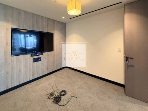 Luxury Fitted | Fully Furnished | Ready to Move
