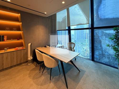Luxury Fitted | Fully Furnished | Ready to Move