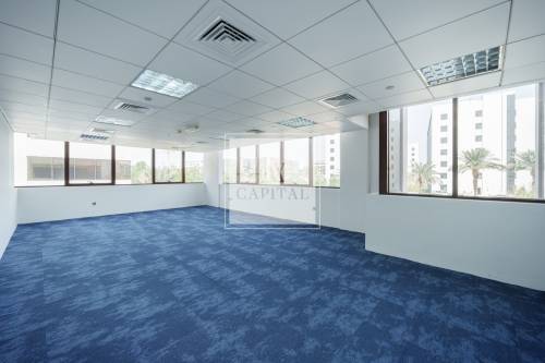Commercial Office Space | Well maintained | DIP 1