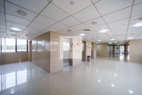 Commercial Office Space | Well maintained | DIP 1